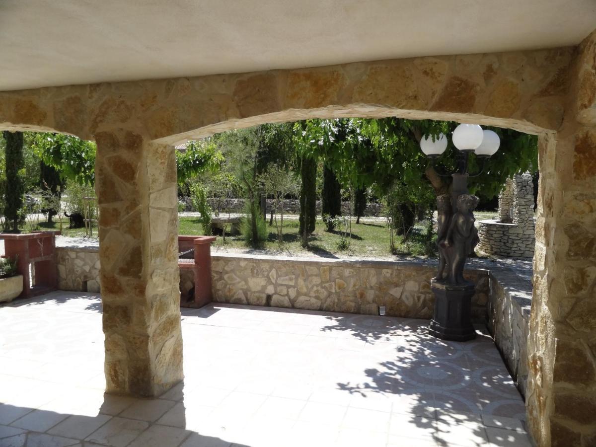 Locations Des Alpilles Daire Saint-Rémy-de-Provence Dış mekan fotoğraf